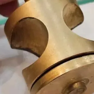 O mesmo rotor limpo e brilhando depois da revisão