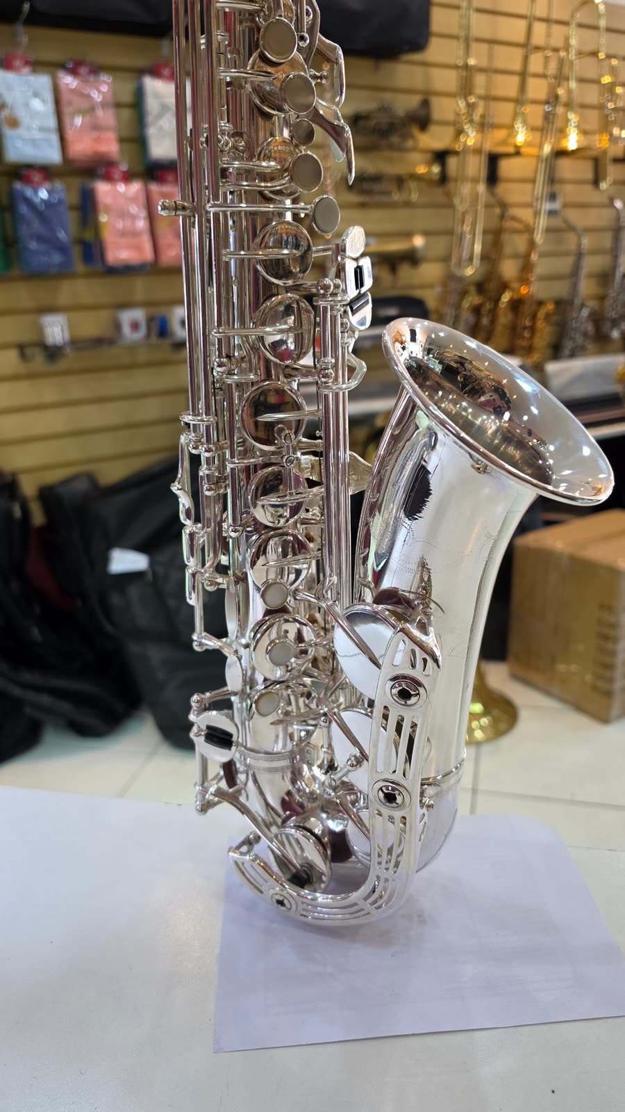 Sax alto restaurado pela oficina da Fá-Sol-Lá, com banho de prata